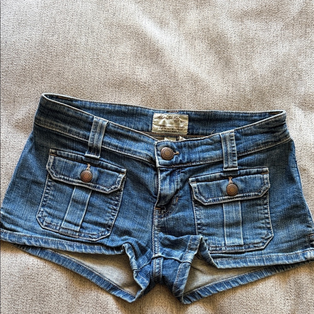 Abercrombie & Fitch Women's Low-Rise Denim Cargo Shorts - Blue